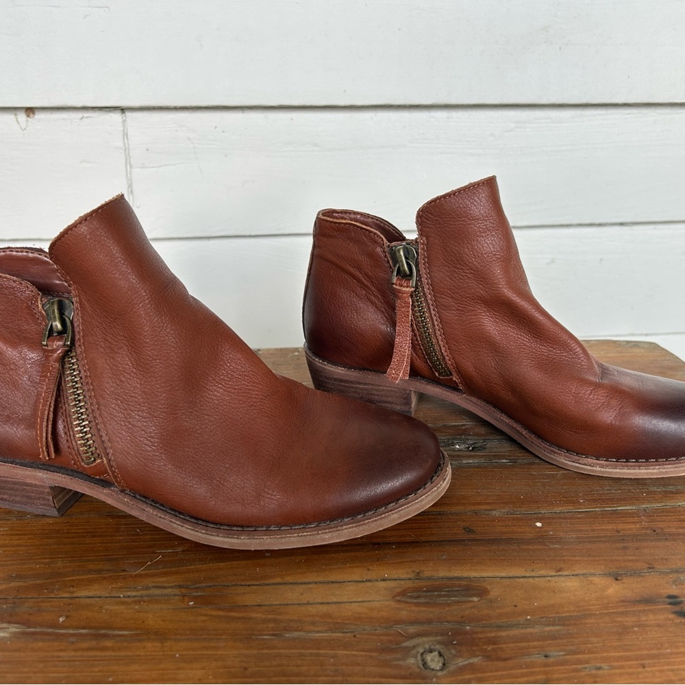 Gianni Bini Brown Ankle Boots